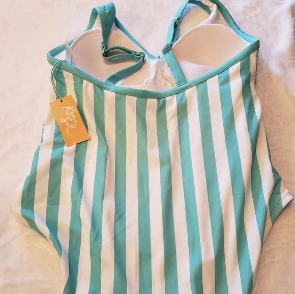 NWT One-Piece Suimsuit Kona Sol - Picture 2 of 4